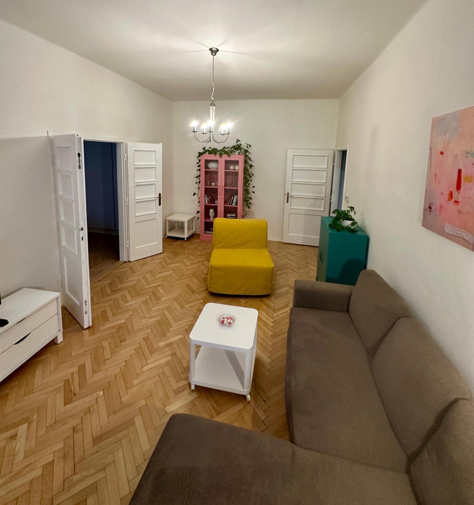 Nikki's Vintage In Old Town Kosice